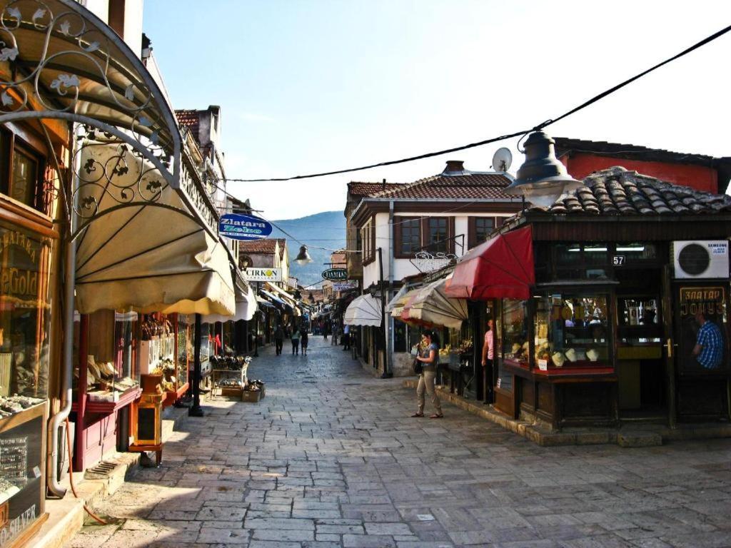 Hotel Room City Square With Great View No Parking Skopje Exterior photo